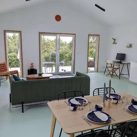 Modern And Spacious Cork House With Private Valley View كالداس دا راينها